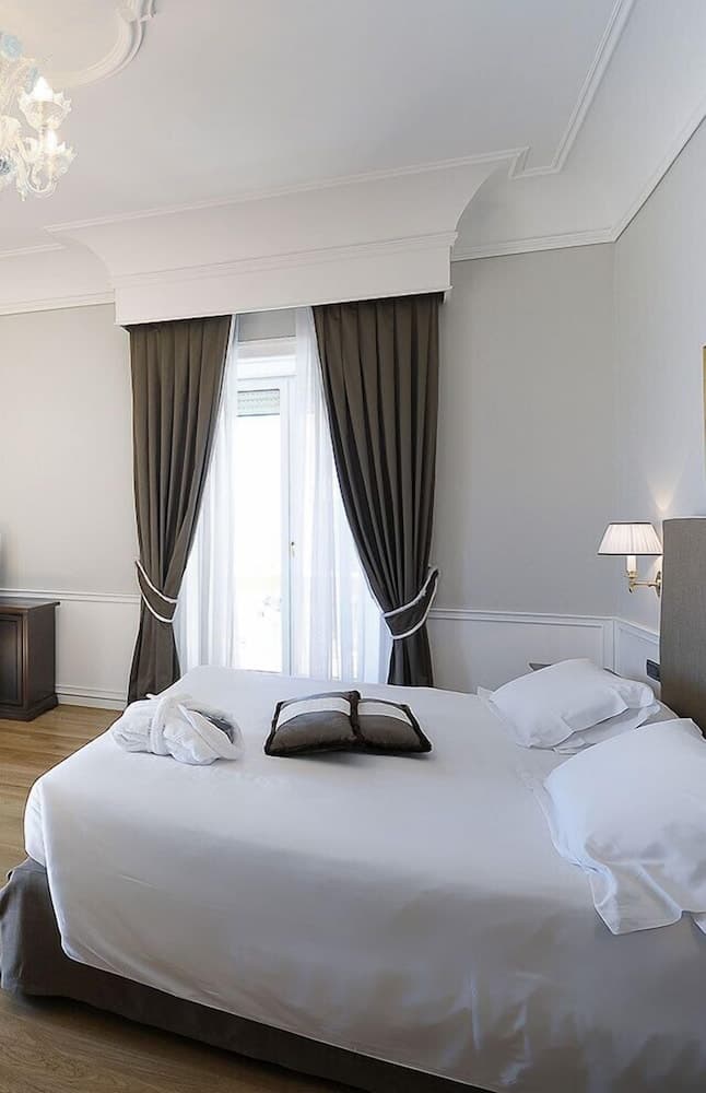 Grand Hotel Santa Lucia