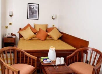 Paris Hotel