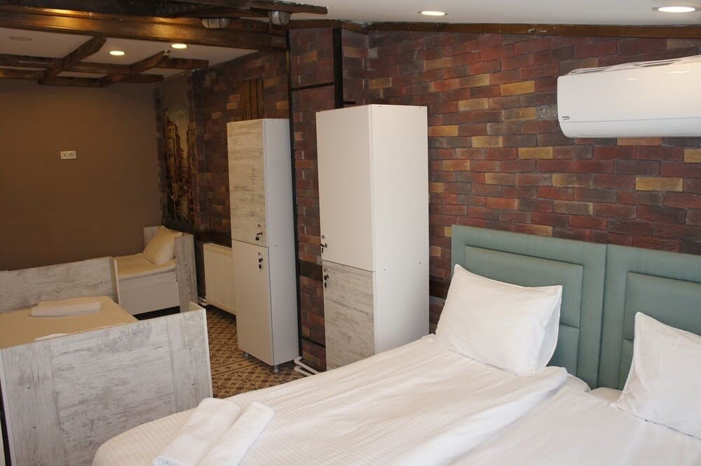HAN Hotel