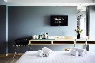 Theorie Hotel Sukhumvit 107 by Tolani