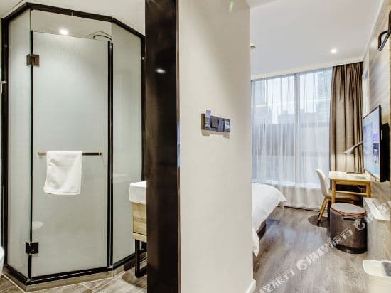 Hanting Youjia Hotel (Shanghai West Nanjing Road Metro Station)