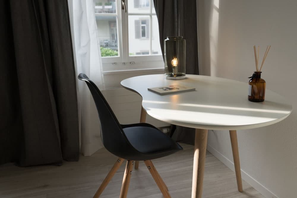 Paradeplatz Apartment by Airhome