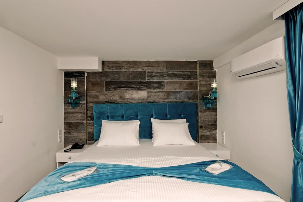Yazar Lara Hotel