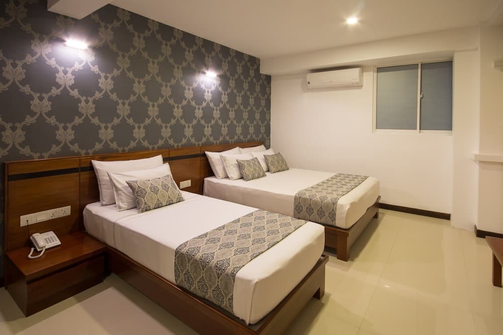 Ceyloni City Hotel