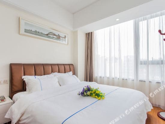 U-Zone Serviced Apartment Hotel (Guangzhou Gangding)