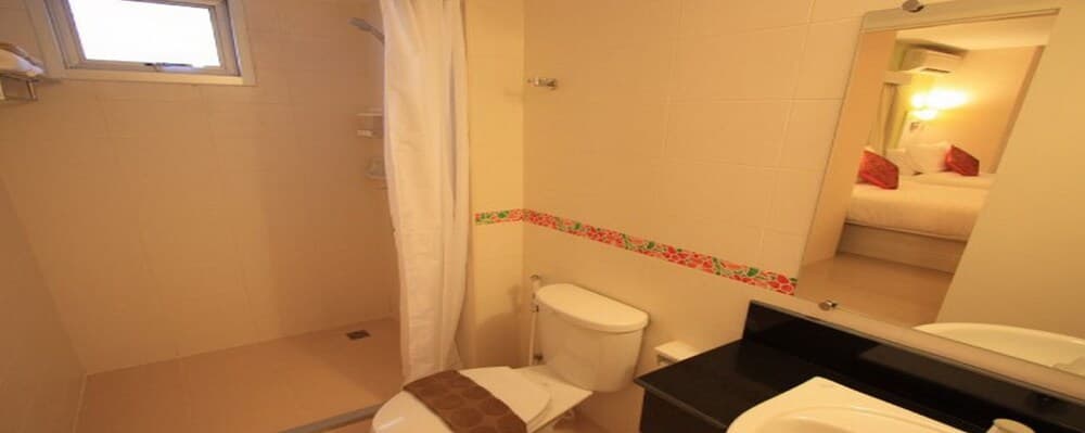 Prom Ratchada Hotel Bangkok