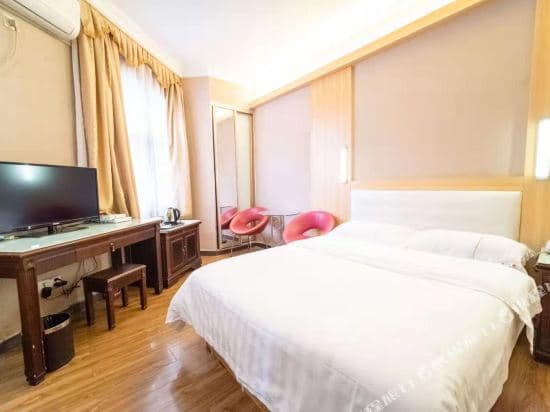 Feiyu Hotel (Guangzhou Zhujiang New Town Wuyangcun Subway Station)