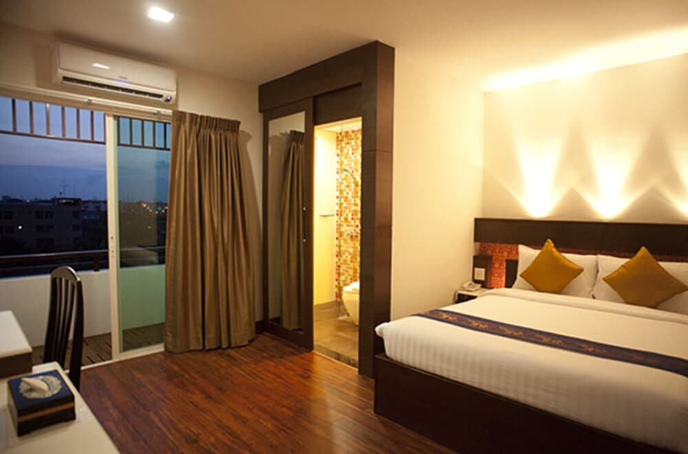 Suvarnabhumi Suite Hotel
