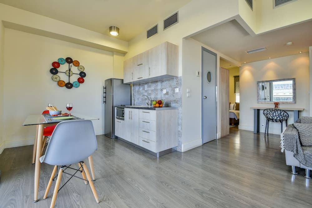 Athens Way Lofts