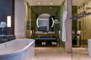 The Westin Doha Hotel & Spa