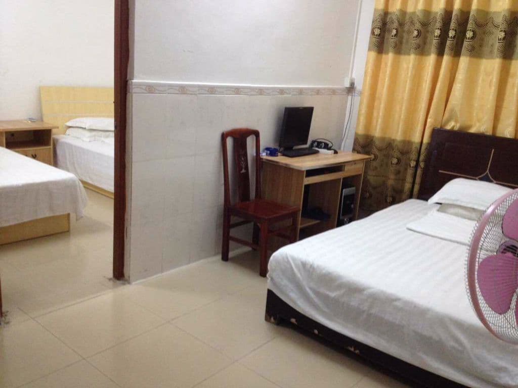 Haizhu Yingbin Apartment