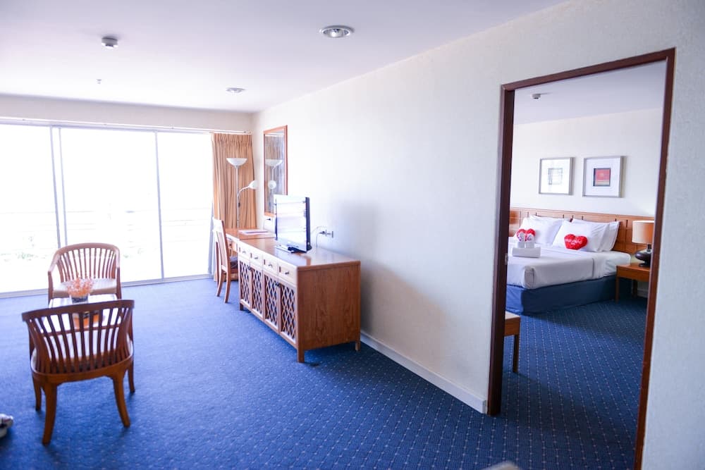 Sandy Spring Hotel