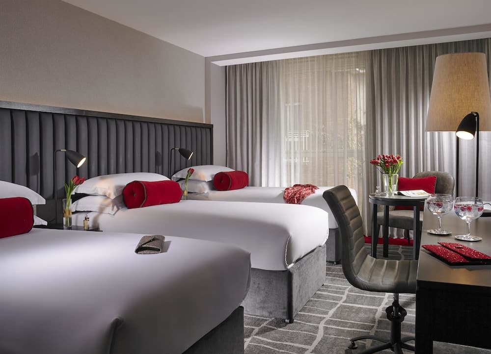 Red Cow Moran Hotel