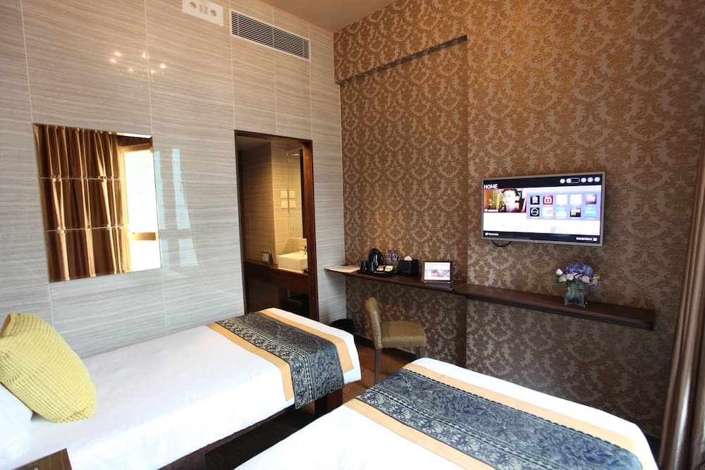 Grand City Hotel