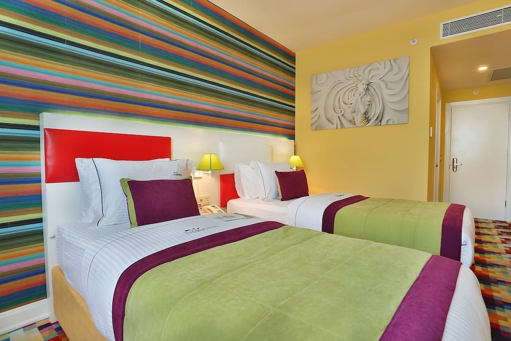 Mayi Hotel