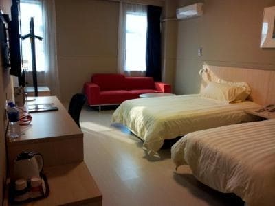 Jinjiang Inn Guangzhou Pazhou Convention Center City Hotel