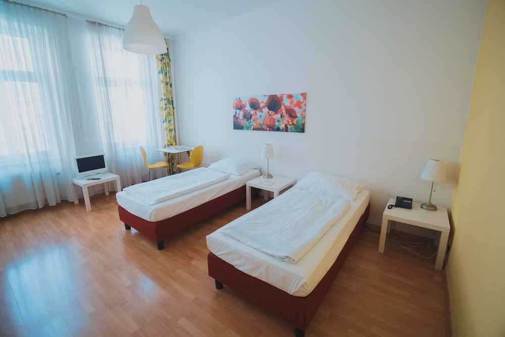 Amelie Apartment Hotel