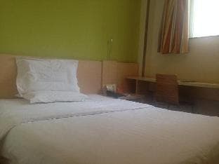 7 Days Inn (Shanghai Lujiazui Shimao Binjiang Huayuan)