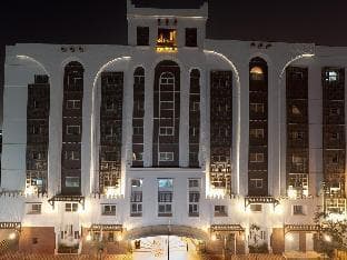 Al Liwan Suites