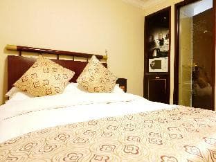 Charms Hotel