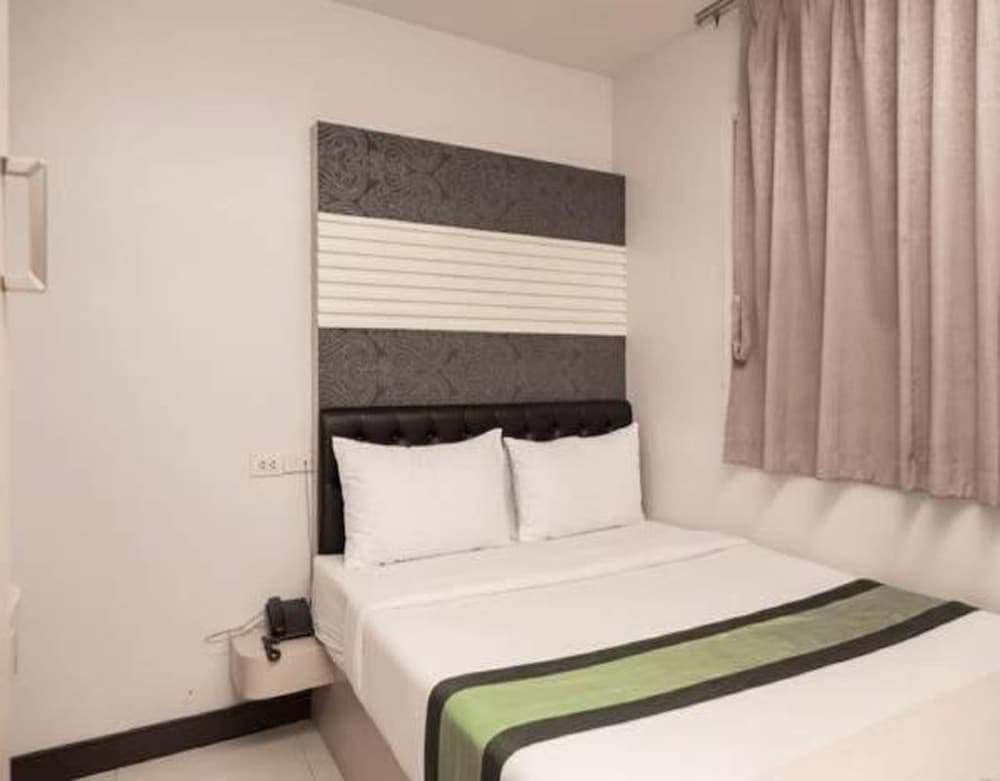 Cozi Inn Hotel, Bangkok