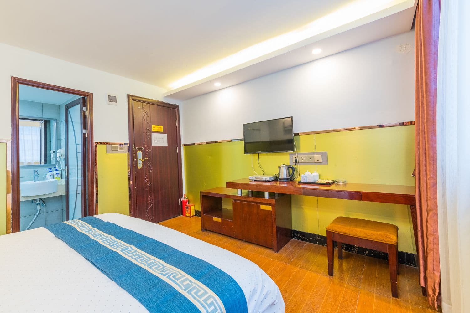 Mansu Ya Hotel (Guangzhou Jiangnanxi Metro Station)