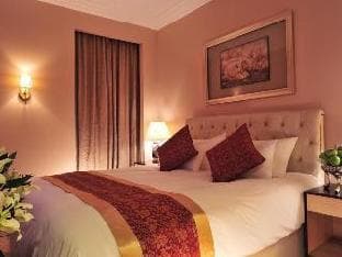Broadway Mansions Hotel