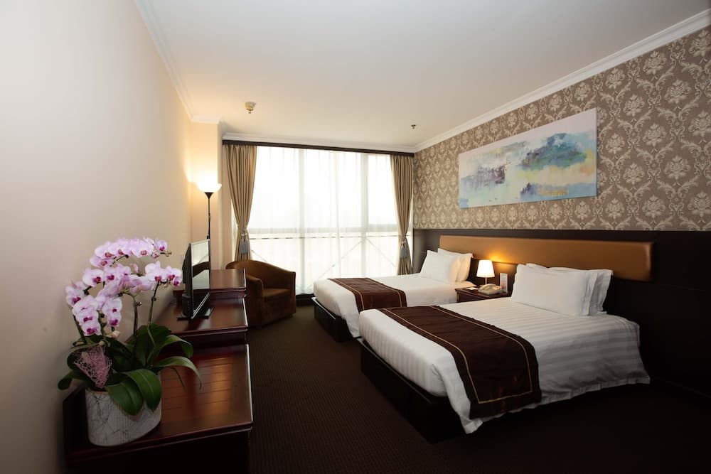Magnificent International Hotel(Xintiandi People’s Square)