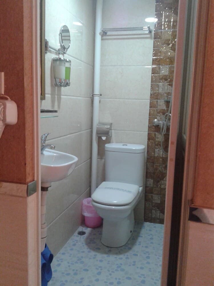 Temple Street Hostel