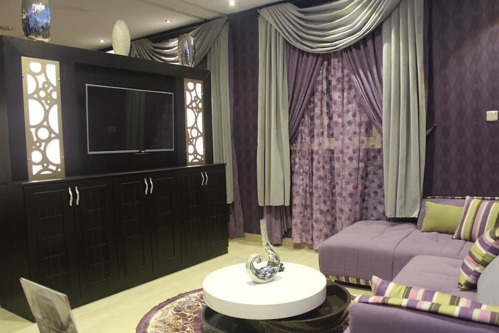 Wahat Al Nafil Al Yarmouk Branch