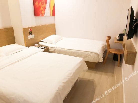 Shell Hotel (Shanghai Huangxing Road Metro)