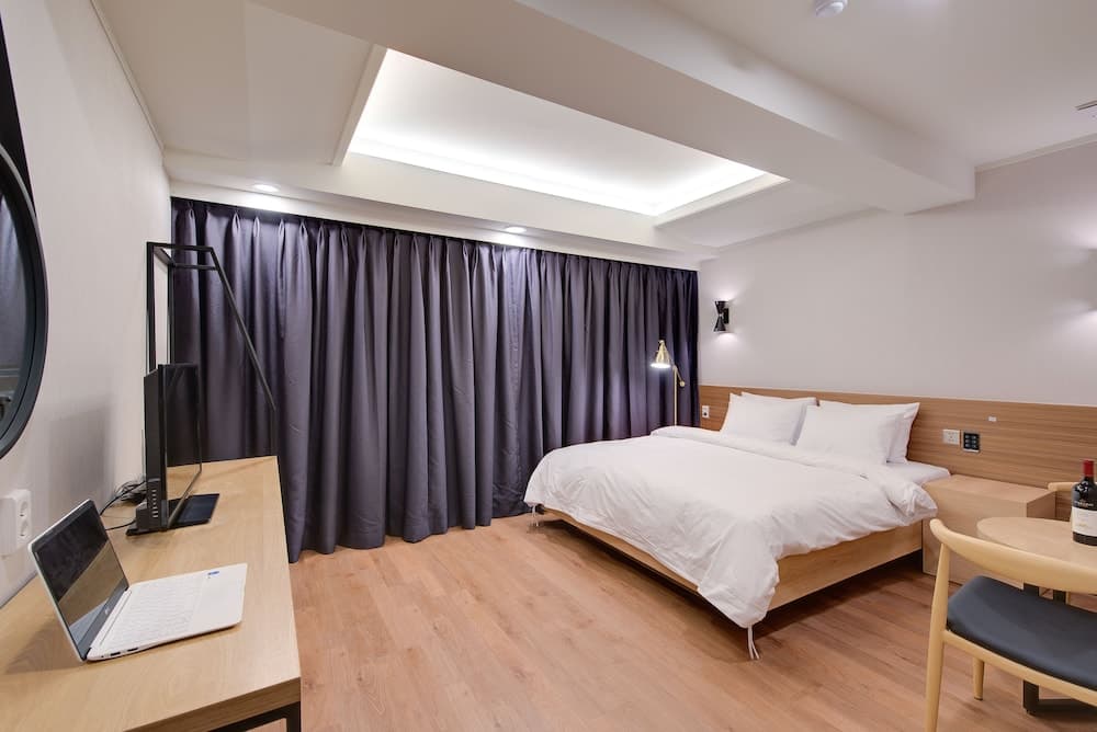 M Hotel