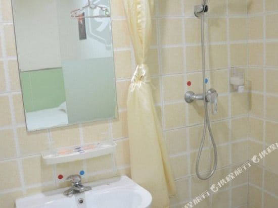 Green Season Hotel MINI(Shanghai Pudong Jinqiao Road Metro Station)