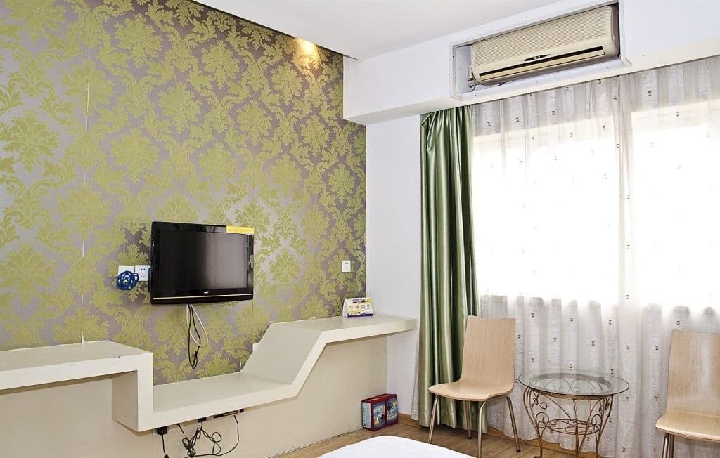 7 Days Inn (Shanghai West Yanan Road Subway Station)