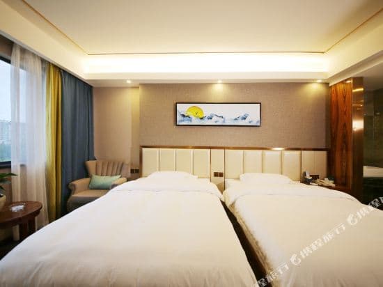 Southern Airlines Four Seasons Like Song Hotel