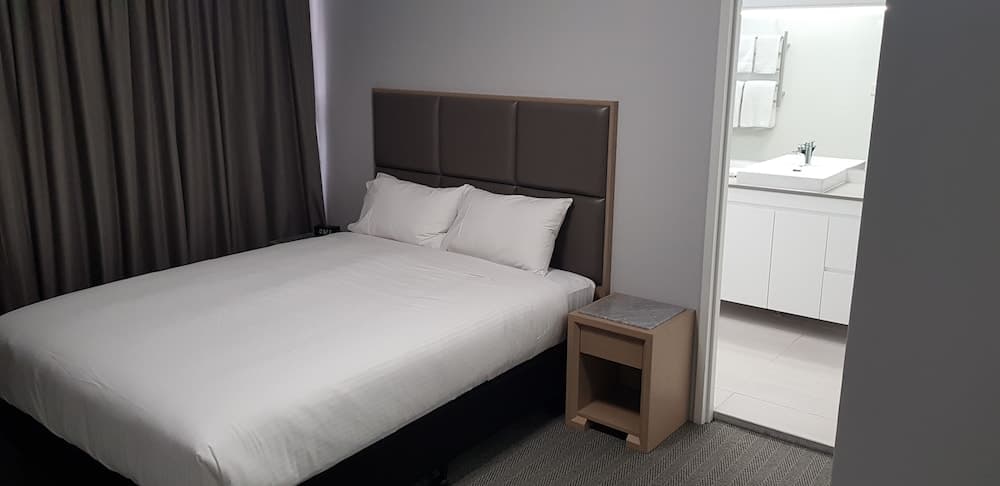 Madison Carrington  Apartments