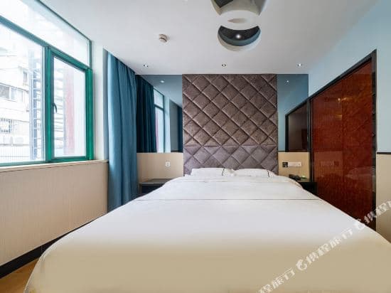 Wei'ai Hotel (Shanghai Bund Nanjing Road)