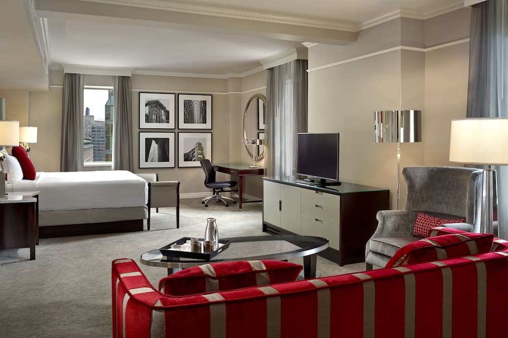 The Omni King Edward Hotel