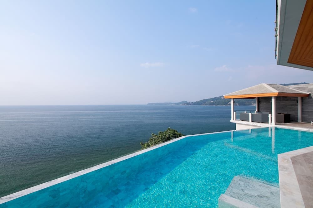 Cape Sienna Gourmet Hotel & Villas