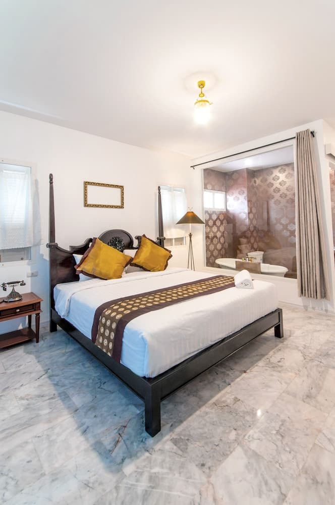 Dharasom Colonial House