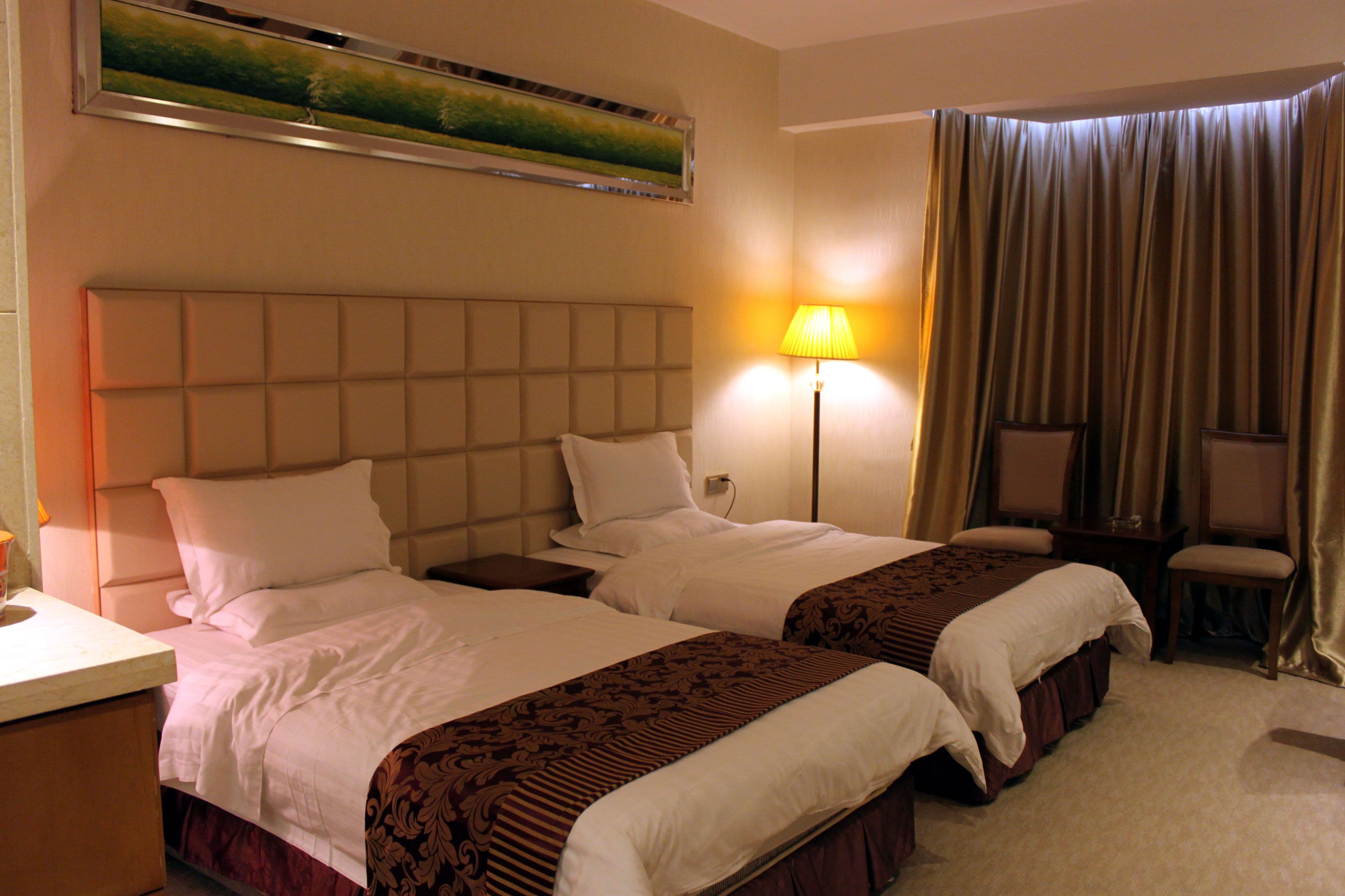 Dragon Spring Hotel (Financial City Sanxi Subway Station Branch)