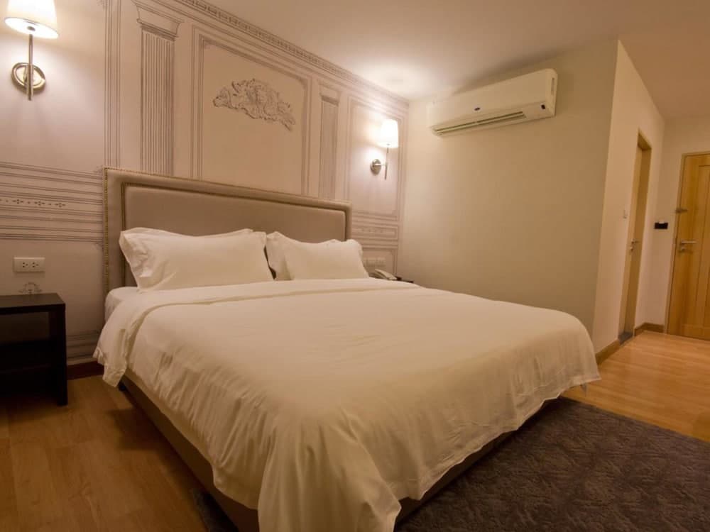 THEE Bangkok Hotel by TH District