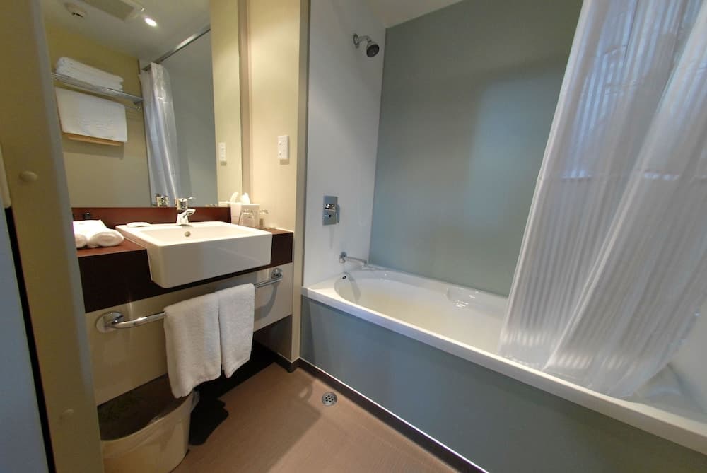 Copthorne Hotel & Apartments Queenstown Lakeview