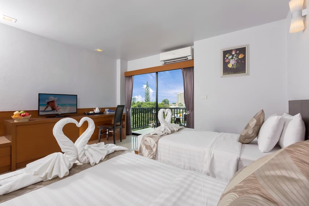 Manhattan Pattaya Hotel