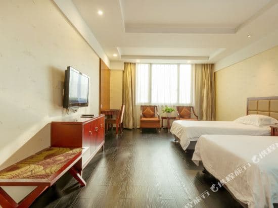 Gem Flower Hotel