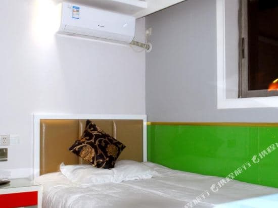 Ryouhin Hotel (Shanghai The Bund, Nanjing East Road Metro Station)