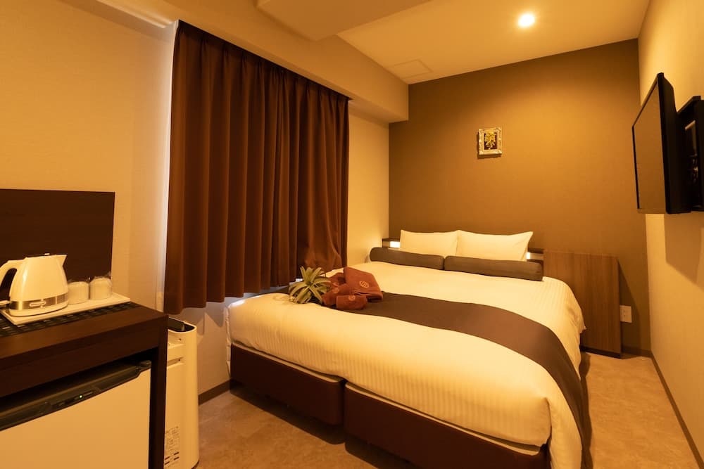 Sonezaki Luxe Hotel