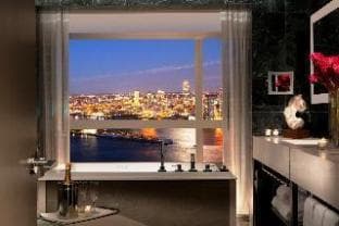 Millennium Hilton New York One UN Plaza