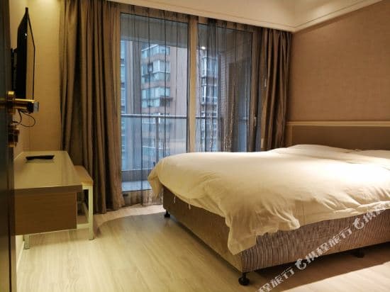 Rayfont Shanghai Nanpu Hotel