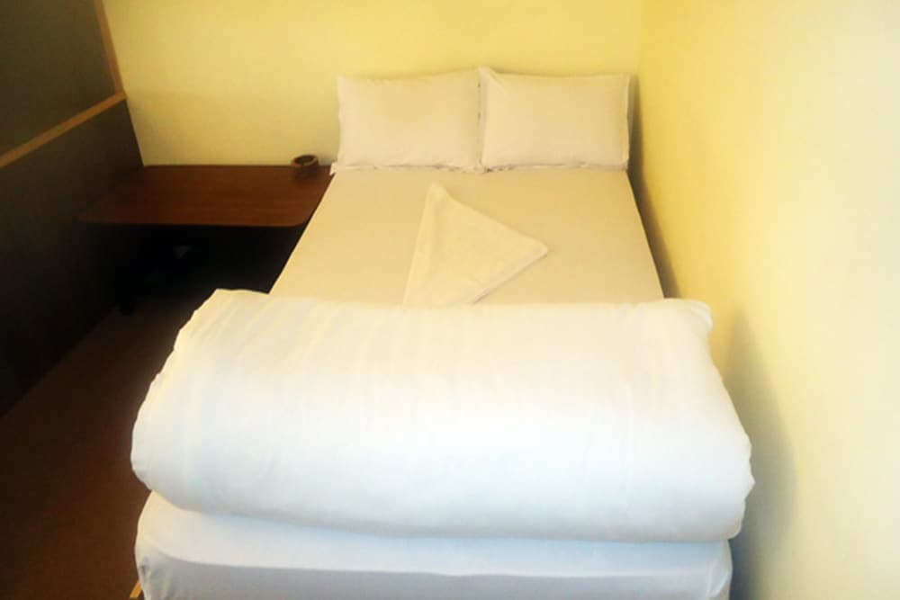 Shangrila Lodge